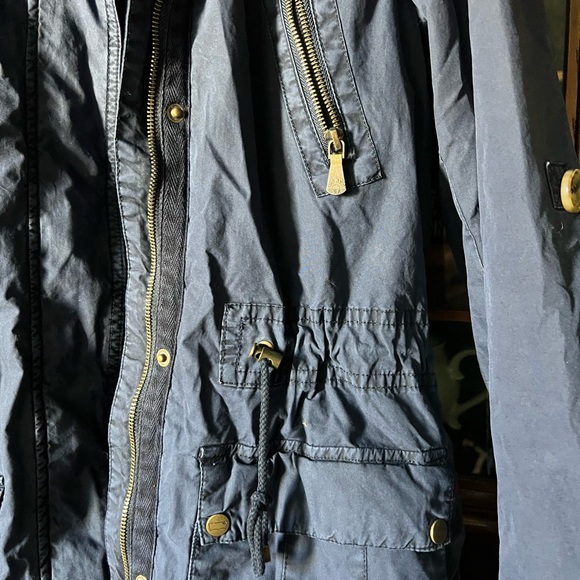 Levi's Navy Utility Jacket - Picture 2 of 16